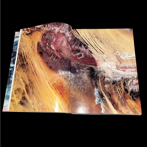 Looking at Earth The National Air and Space Museum Smithsonian Institute HC Book - Picture 5 of 6